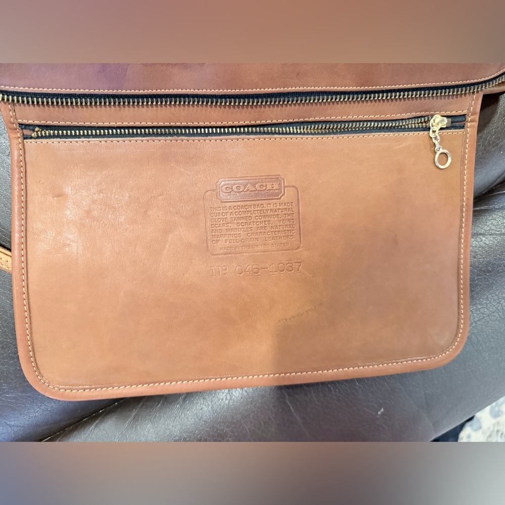 Vintage Coach British Tan Leather Tote - Picture 11 of 14
